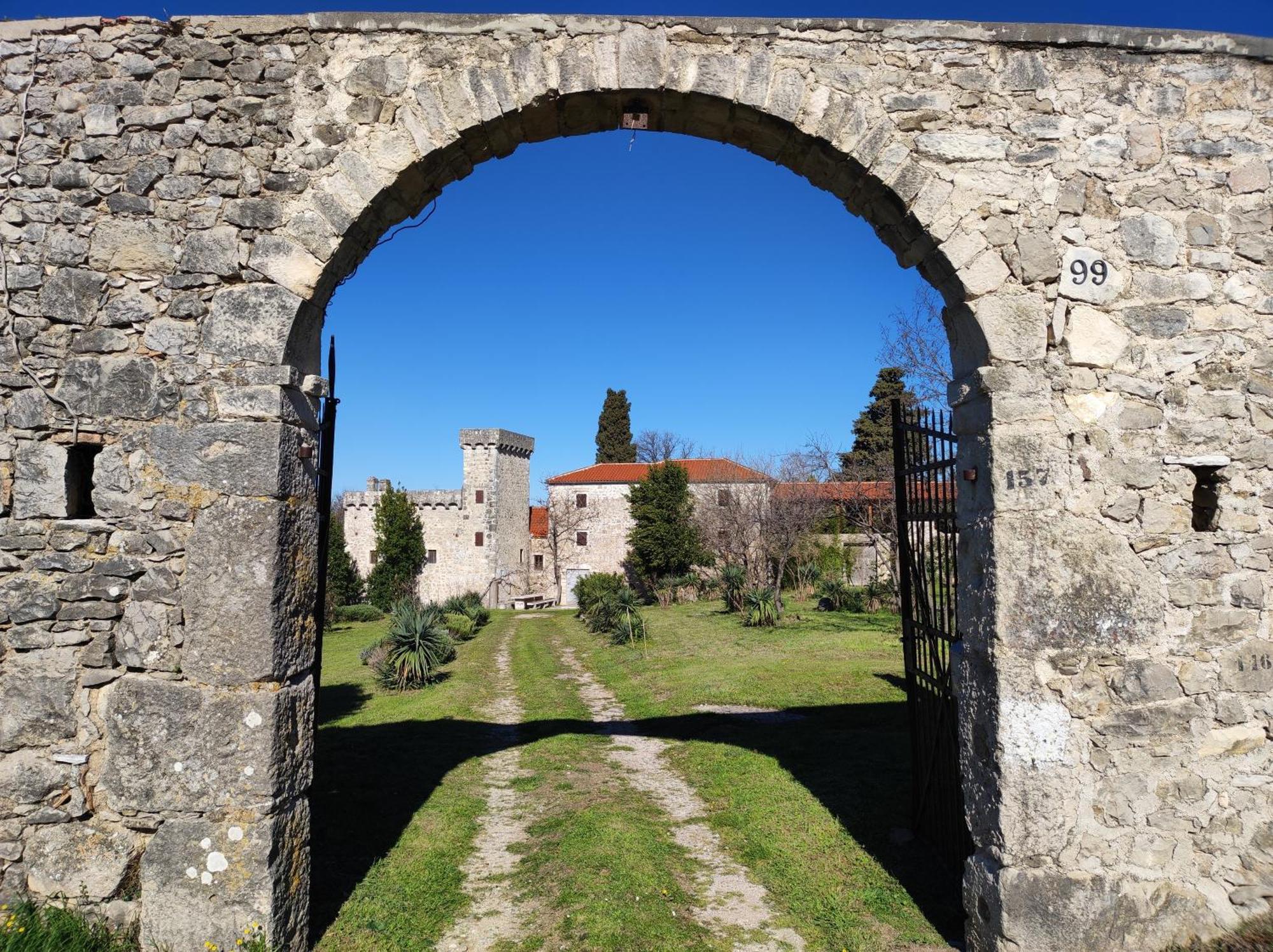 本科瓦茨Jankovich Castle公寓 外观 照片